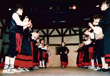 Grupo Tradicional Gavilla - Escuela Infantil Grupo Tradicional Gavilla - Escuela Infantil